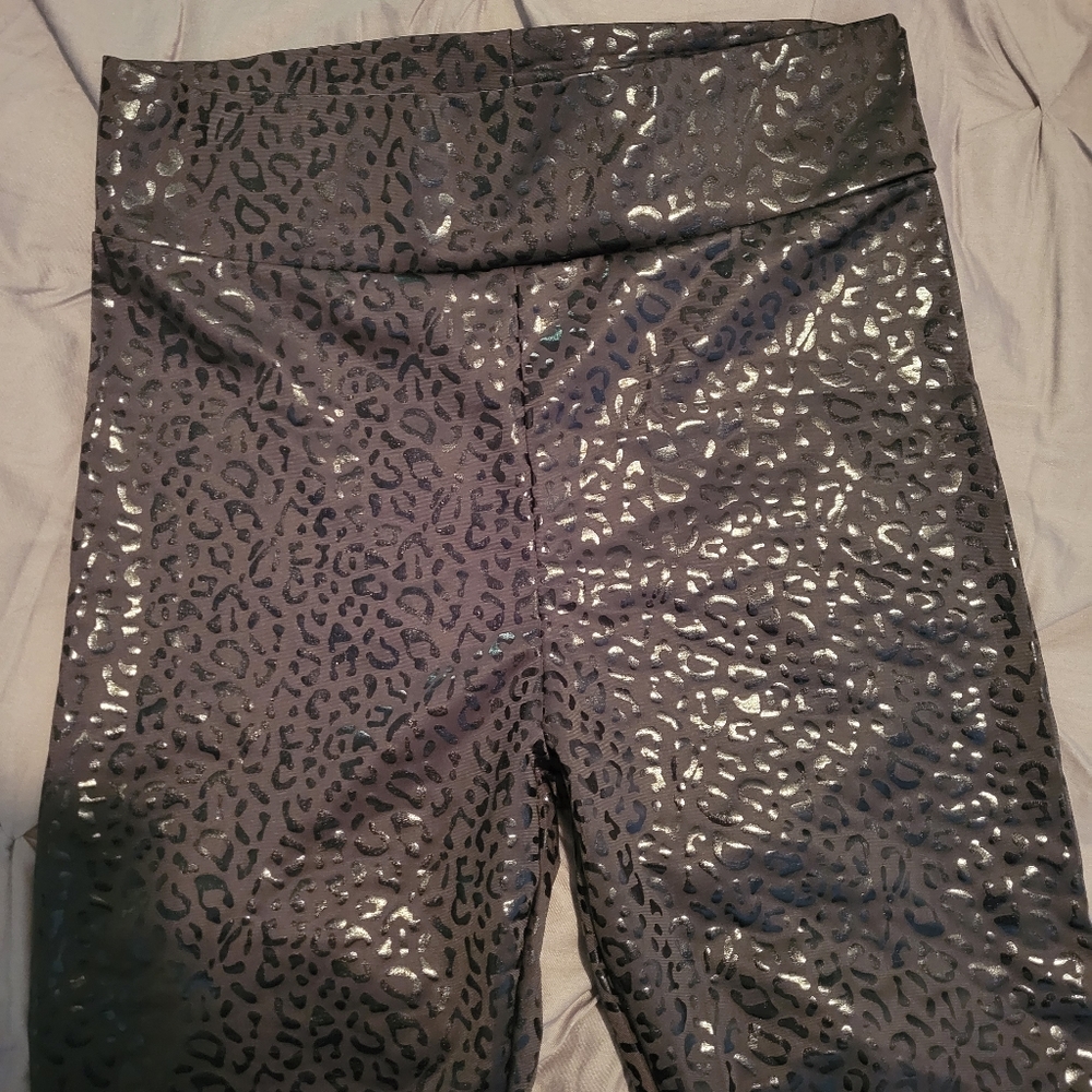 Leopard bike shorts